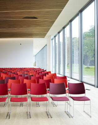 casala curvy chair museum voorlinden wassenaar