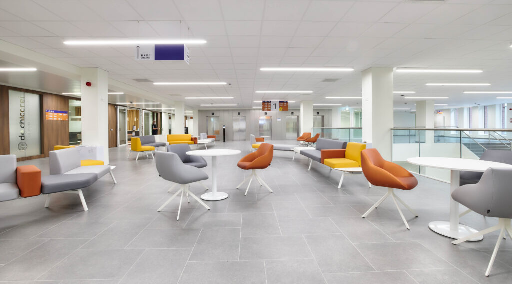 casala corals modular seating waiting bench blue armchair az delta roeselare belgie hospital healthcare contract furniture