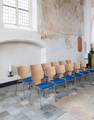 Mobilier liturgique Casala | Chaises d’église Lynx I à Dorpskerk Bathmen (NL)