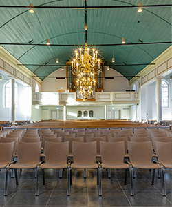 Mobilier liturgique Casala | Chaises d’église Lynx III tapissée à Hervormde Kerk à Groot Ammers (NL)