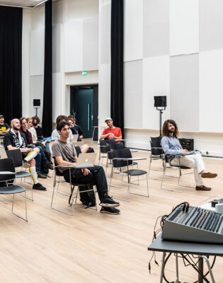 casala koninklijk conservatorium royal conservatoire den haag the hague curvy chair writing tablet